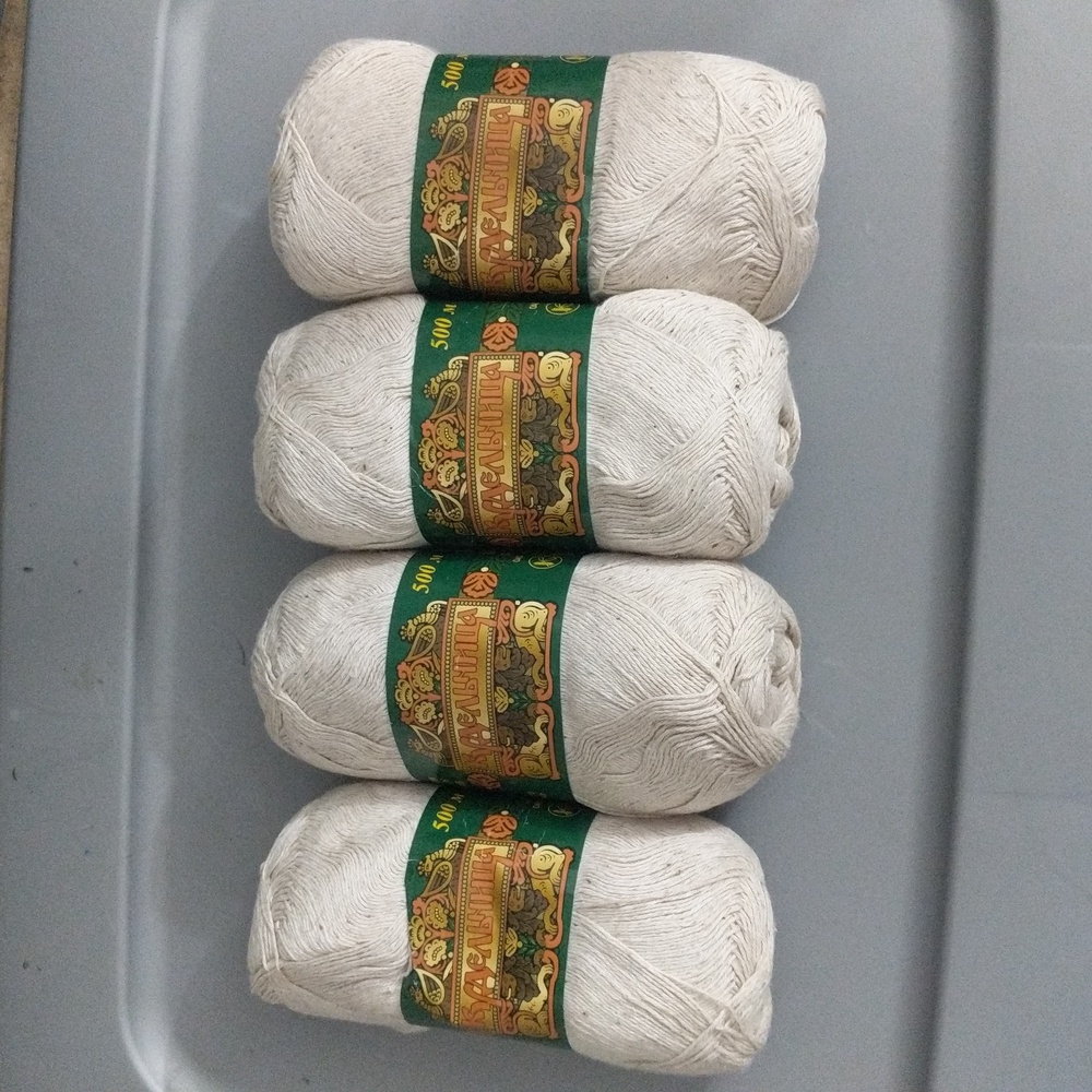 #.NWT Lot of 4 Kudelnica Yarn. Color: Cream 60% Cotton, 40%Linen.500m. 100gr